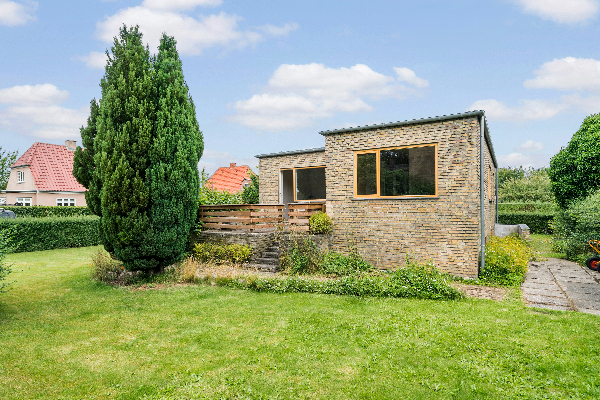 Udskiftning af fuger og oppudsning af sokkel