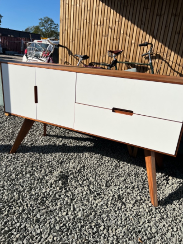 Møbler til genbrugspladsen