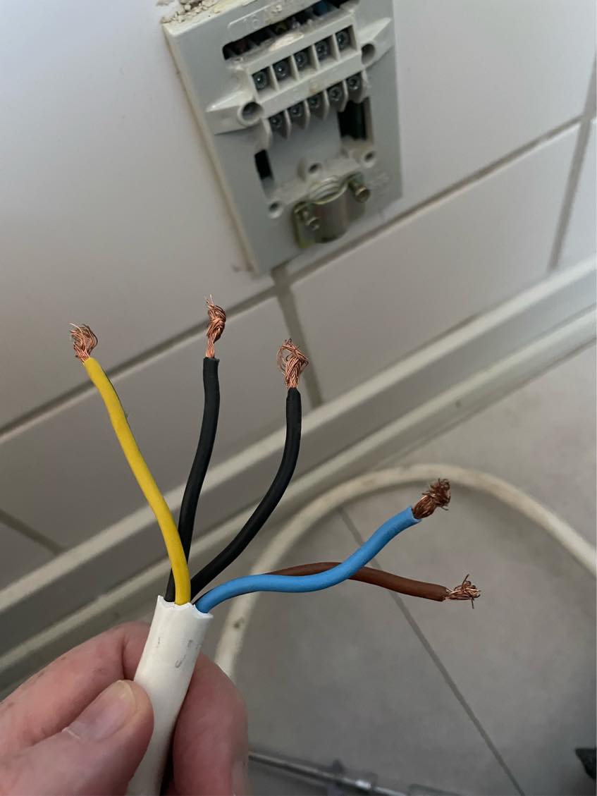 Tilslutning af komfur