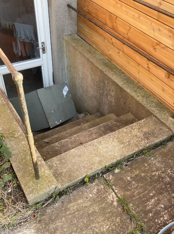 Bortskaffelse af tungt pengeskab