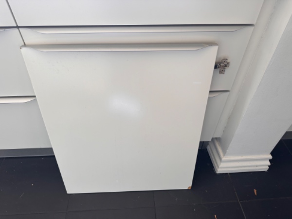 Reparation af køkkenlåge