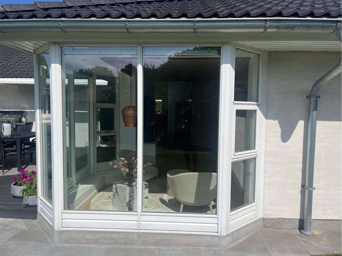 Slibe, grunde og Male vindue karnap