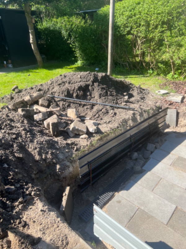 Flytte opgravet jord - cirka 3 timers arbejde