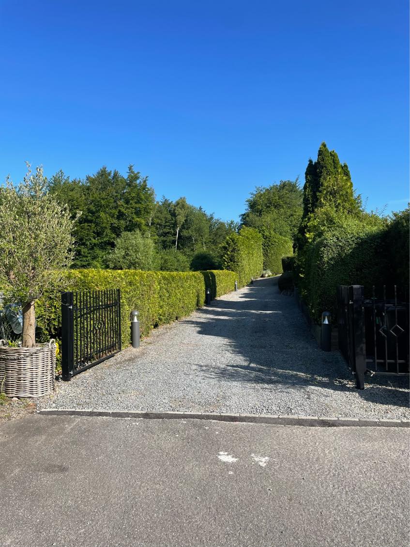 Havearbejde ca hver 14 dag dag i sommerhalvåret