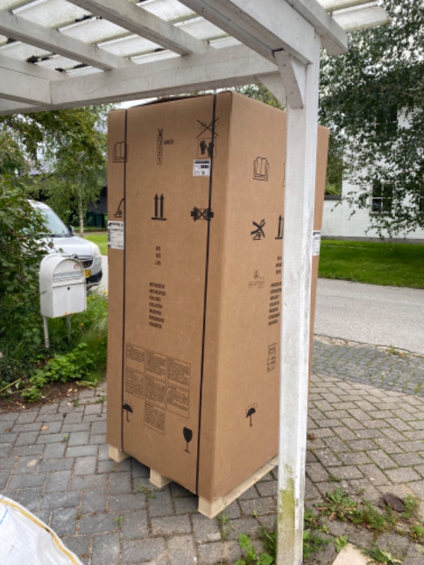 Flyttet køl/frys 150 kg indenfor, 20 meter