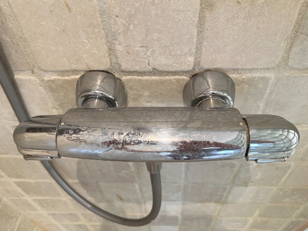 Udskiftning af brusesystem i bad