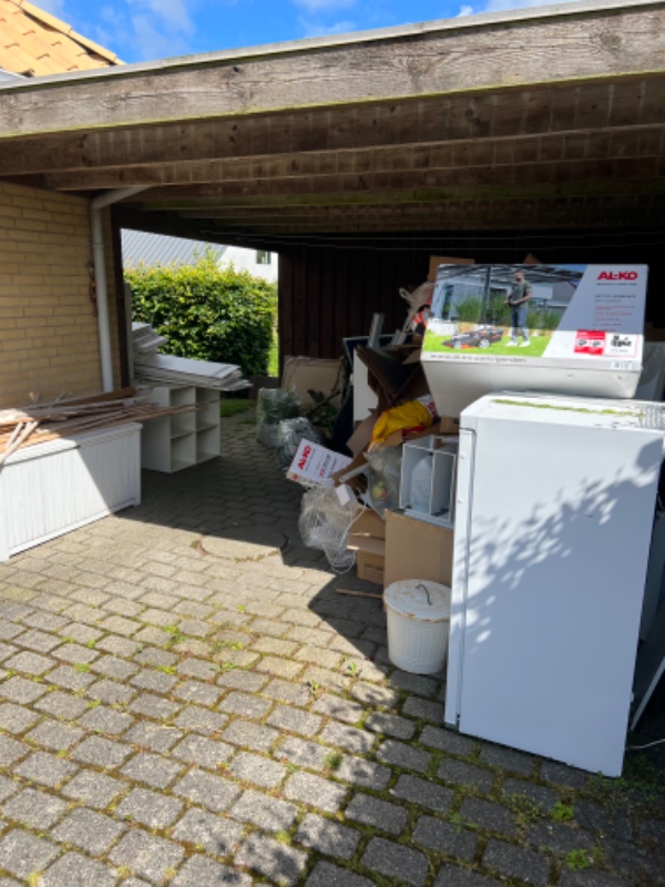 Bortskaffelse af affald og møbler