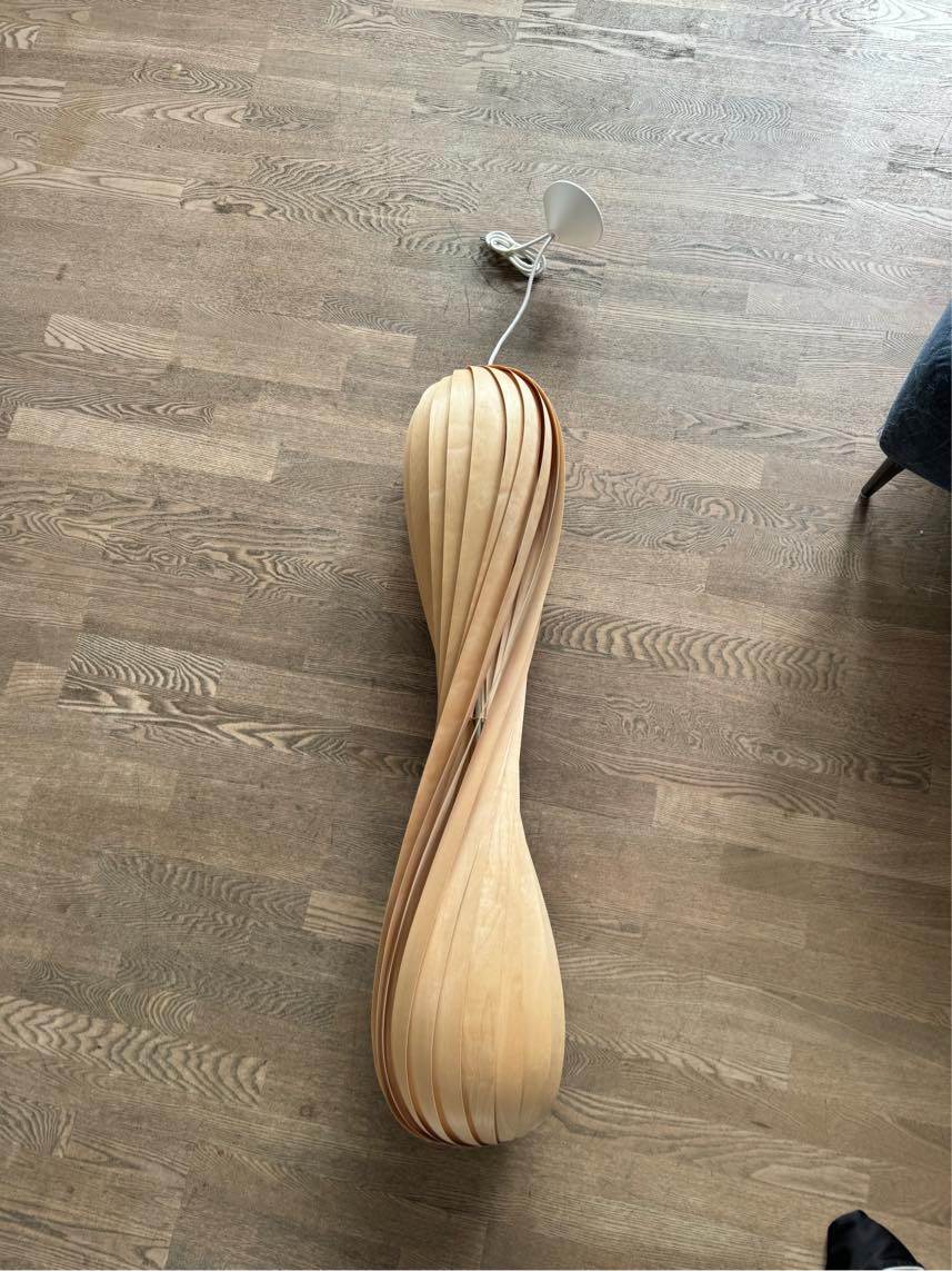 Ophængning af lampe