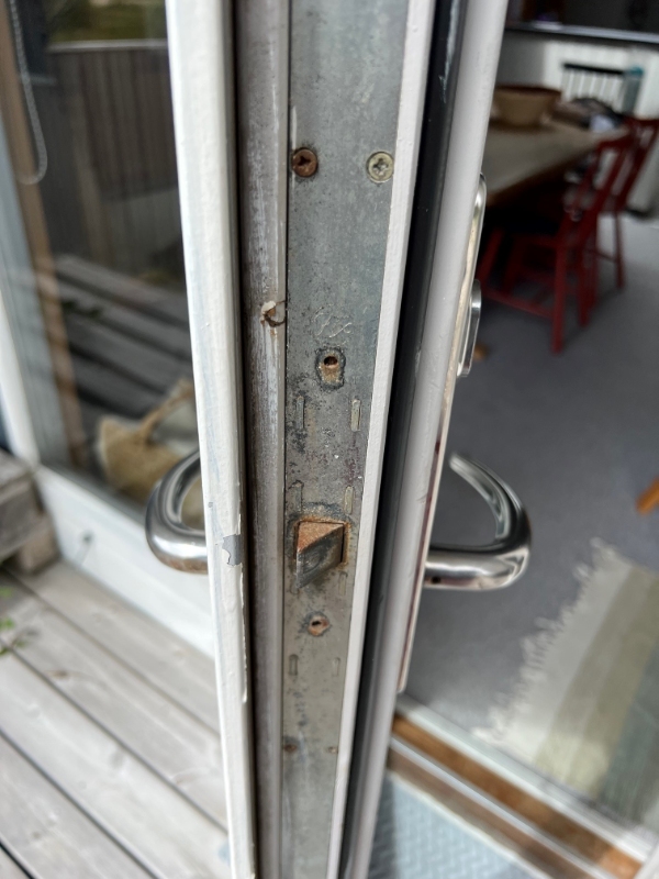 udskiftning af 2 stk låsecylinder