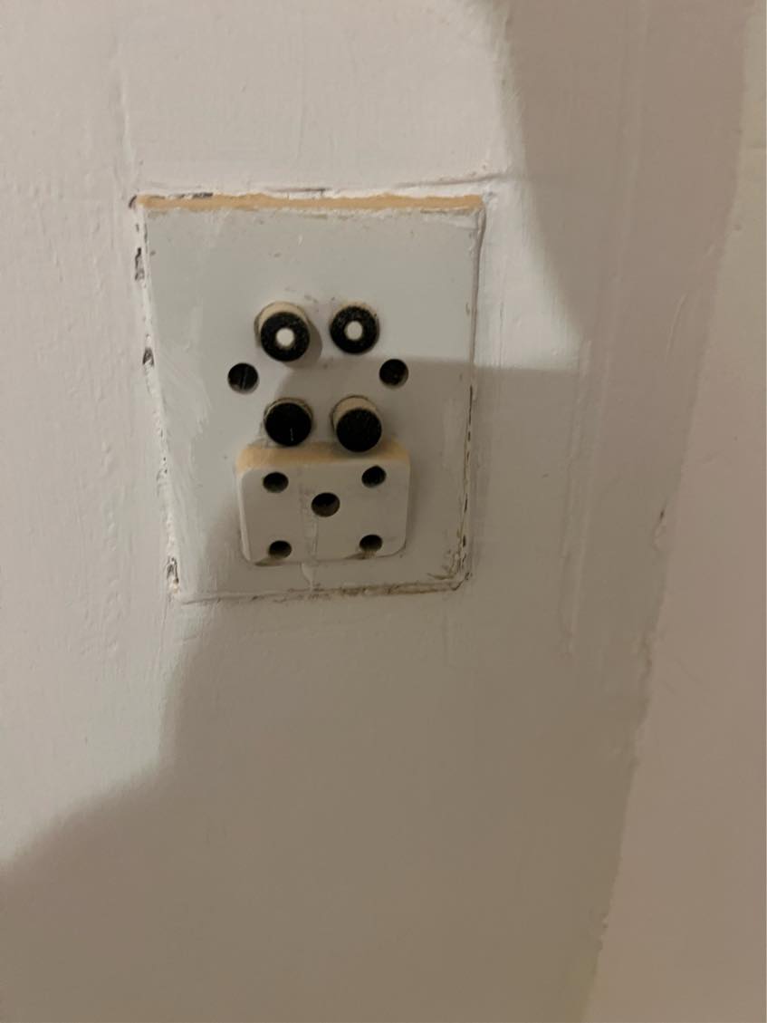 Skiftning af stikkontaker