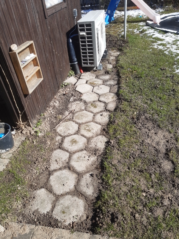 Småopgaver med fliser og træ