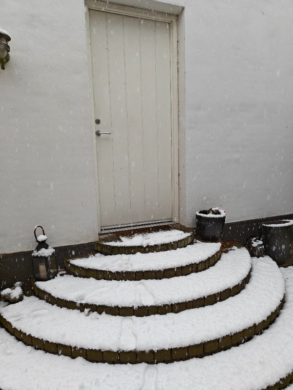 Flytning /ombytning af klaver og flytning af kølefryseskab