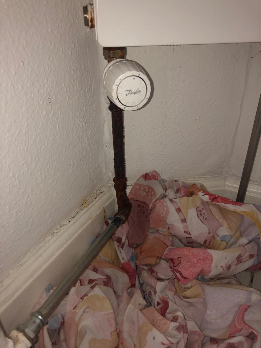 Udskiftning af rør til radiator