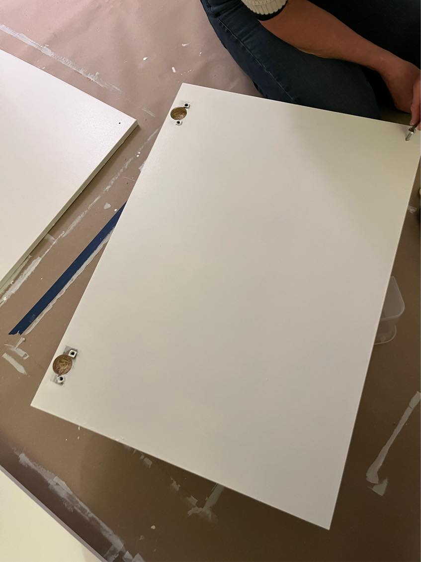 Bore, og skrue greb + hængsler og køkkenlåger op