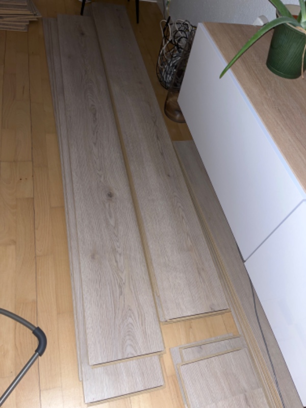 Flytte møbler og klikgulv