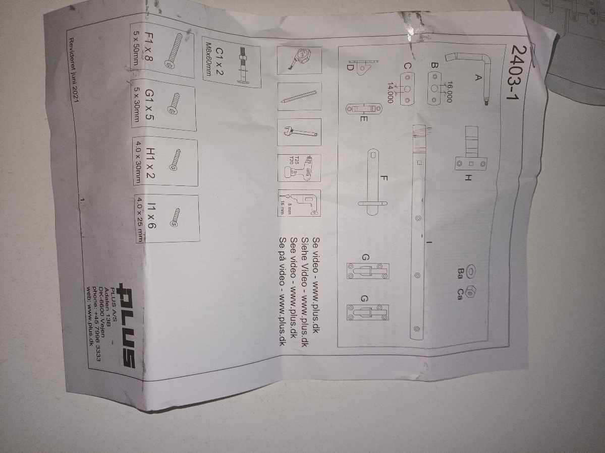 Montering af havelåge