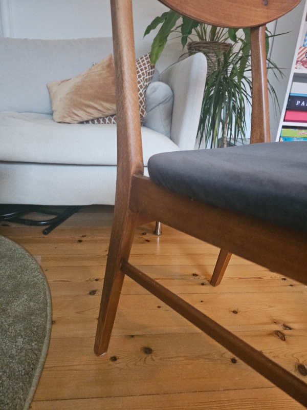 skille træstole ad og lim dem sammen igen