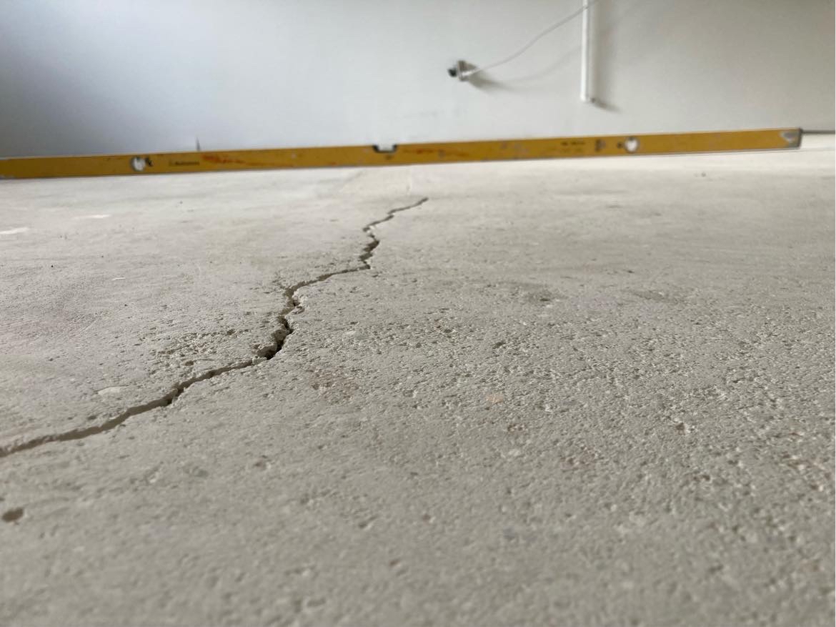 Udjævne betongulv i stue