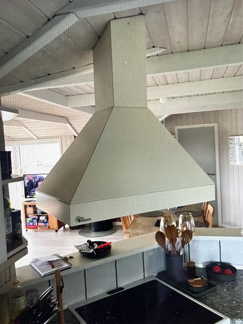 Montering af emhætte