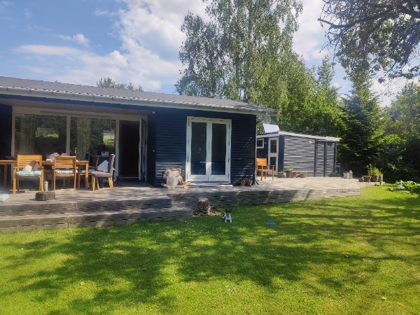 Slibning og oliering af terrasse