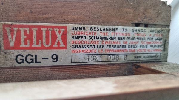 udskifte ruder i 3 stk. Velux GGL-9 til energiruder.