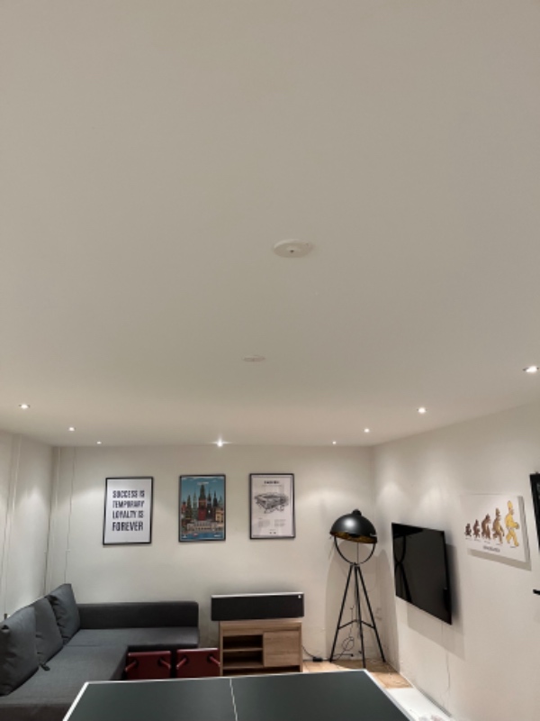 Ophængning af pendullamper i køkkenet, ophæng af spisebordslampe, ophæng af lampe i entreen og kælde