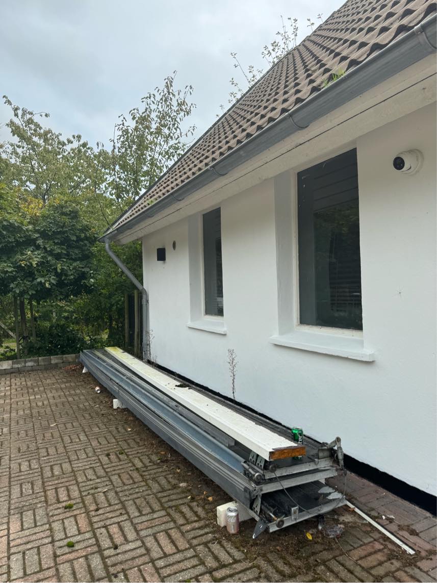 Bortskaffelse af 5 meter lang garageport.