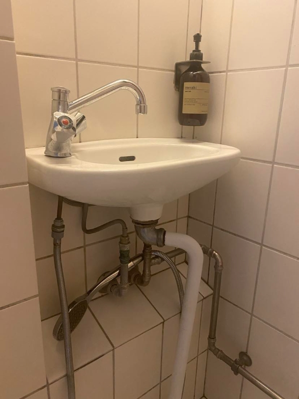 Udskiftning af vask på badeværelse