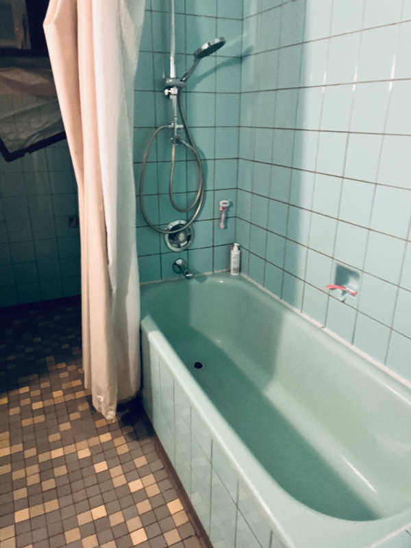 Fjerne badeværelse med asbest i fliseklæb