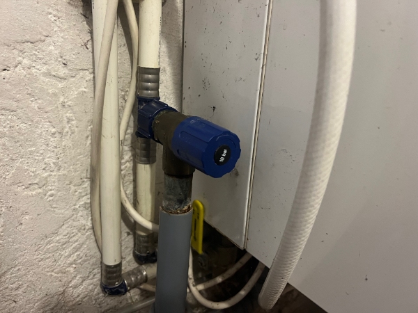 Udskiftning af sikkerhedsventil