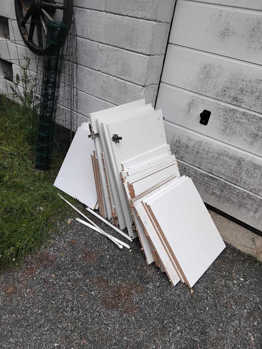 Opgaven er pt i bero. Skrald til genbrugsstation