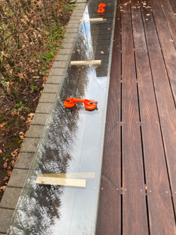 fjerne glass plater 8mm x 50cm x 375cm. 6stk overdækkning av terrassen