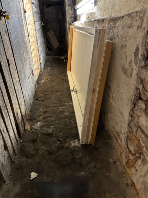 Tømning/bortskaffelse af loftsrum og kælder