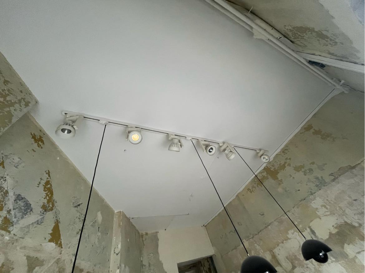 Nedtage lamper/skinne og afkobling fra el