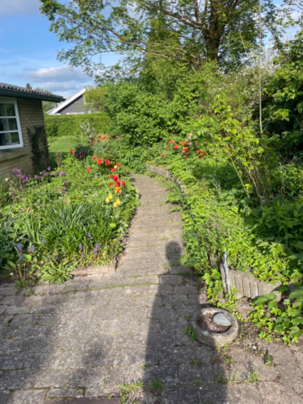 Fliselægning og havearbejde