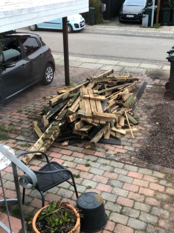 bortkøre byggeaffald /Træ