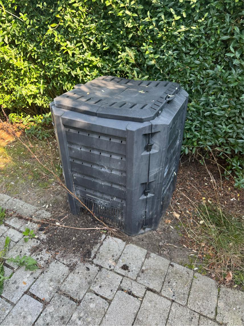 Fjerne kompost bunke + sandkasse