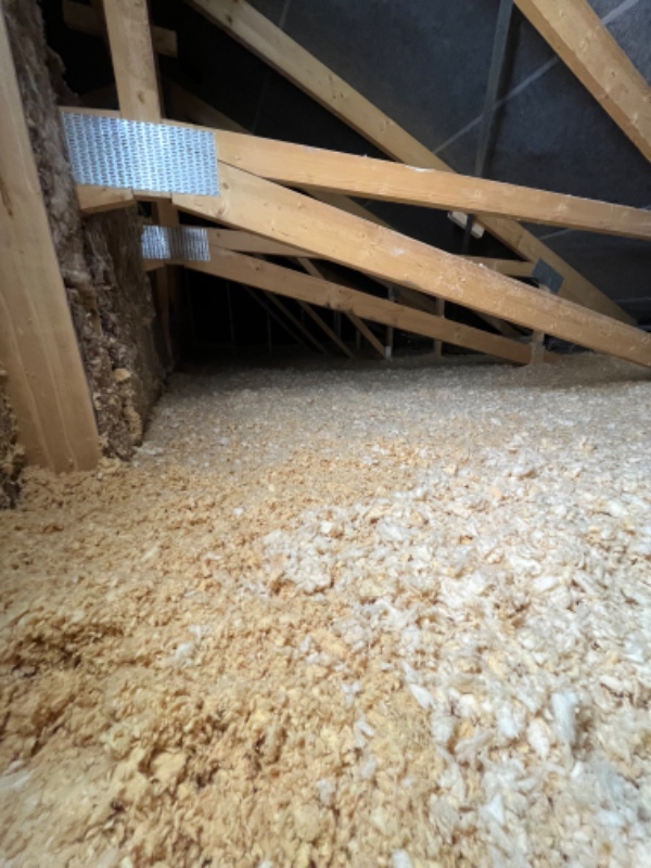 Loftsgangbro installation