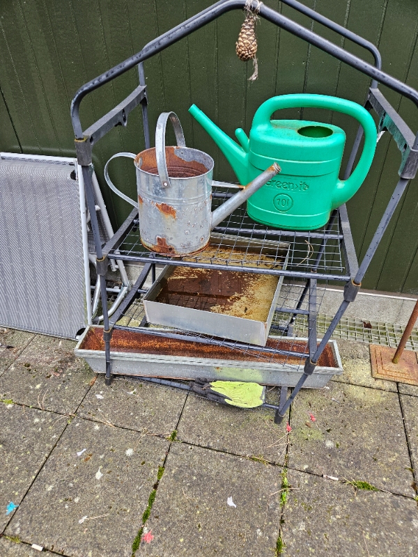 Tømning af terrassemøbler og affald