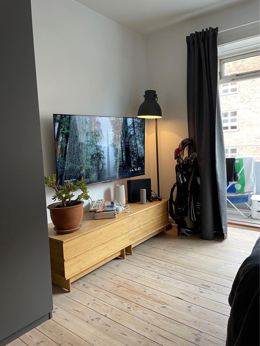 Montering af greb og justering af klædeskabsdøre