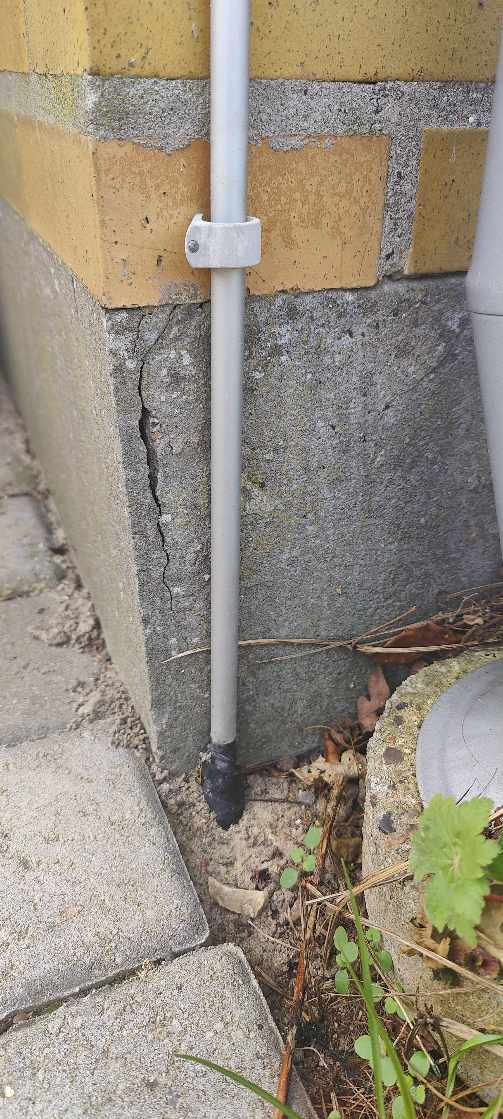 reparation af sokkel og trappe