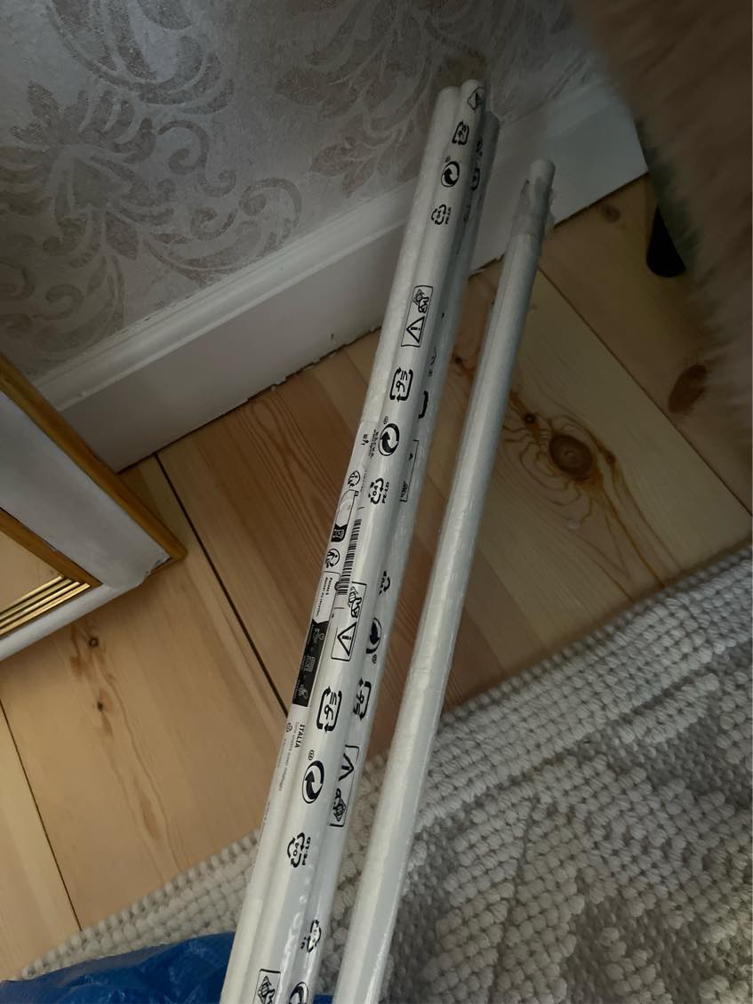 Gardin stænger sat op