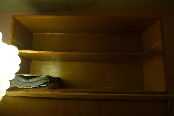 Bortskaffelse af 5 reoler og 2 skabe