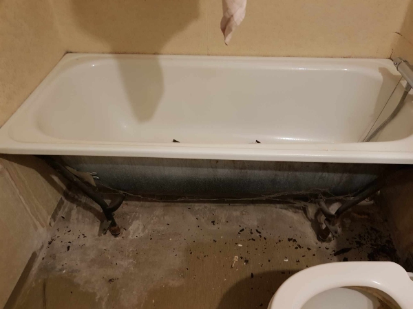 Fjernelse af badekar