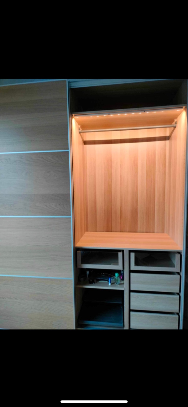 Samlet et klædeskab