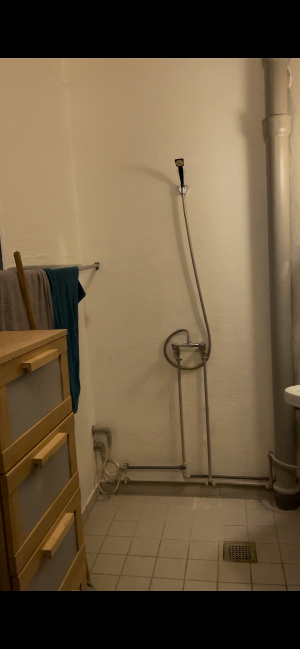 Nyt badeværelse og fjerne den gamle toilet