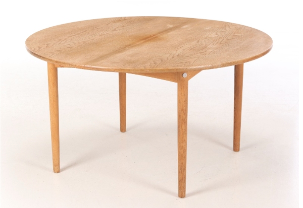 Afhentning af bord i Roskilde til levering i Lyngby.