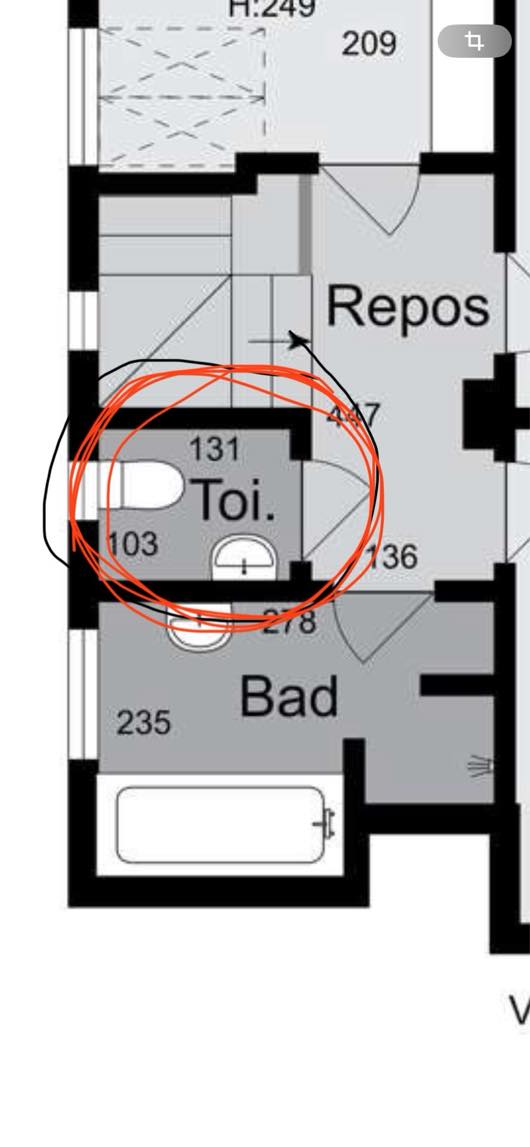 Nye vægfliser på toilet