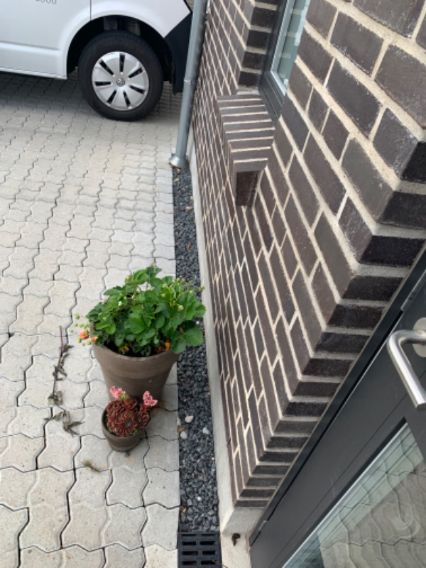 Graves og belægning til ladeboks