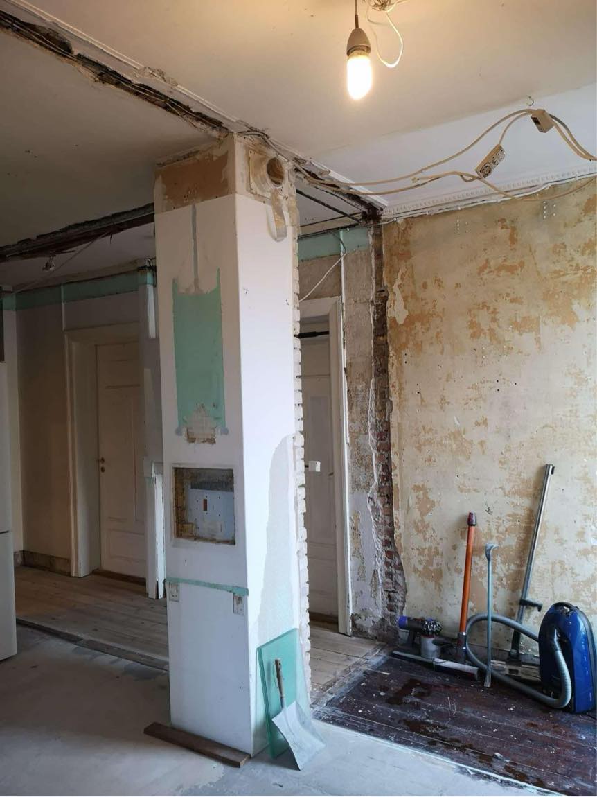 Opsætning af nedsænket loft. I gips.